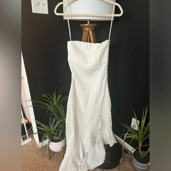 NWOT FREE PEOPLE Made Me Blush Midi Dress In White MSRP $98 Size M - Picture 7 of 11